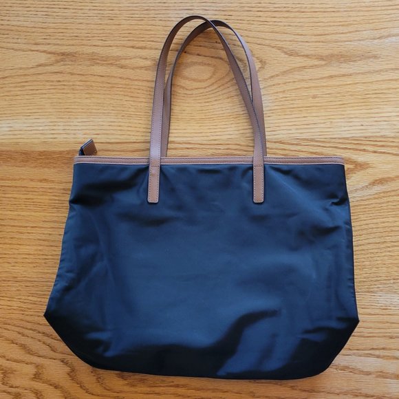 Michael Kors Kempton Nylon Large Shoulder Purse - Picture 4 of 16